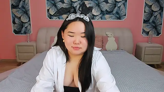 YUMI G online show from 27, 2, 2026