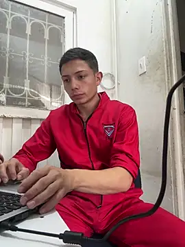 santiObrero online show from 15, 4, 2026