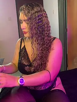 TianaRios Pink online show from 11, 2, 2026