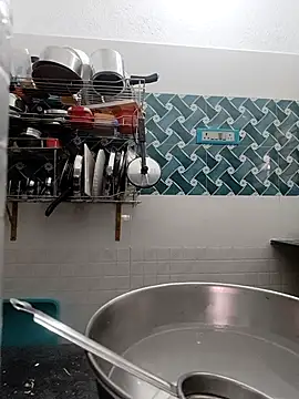 Hot-Tinaa online show from 25, 3, 2026