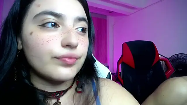 Snapshot of sonic_jess07 chatting on 19, 5, 2026 sonic jess07 online show from 19, 5, 2026