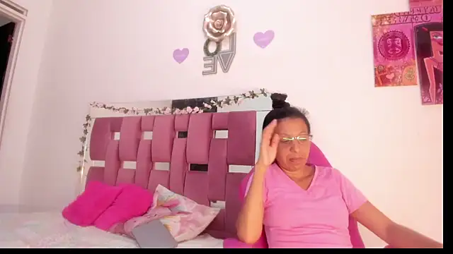 Livia Coxs online show from 28, 4, 2026