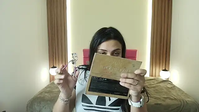 IvonneRoss  online show from 2, 6, 2026