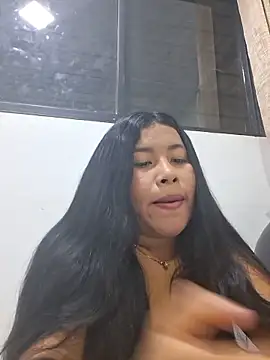 Snapshot of Sweet-Dirty-Storm chatting on 19, 5, 2026 Sweet-Dirty-Storm online show from 19, 5, 2026