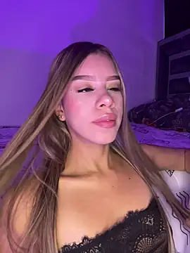 Snapshot of BellaMoon_ chatting on 1, 3, 2026 BellaMoon online show from 1, 3, 2026