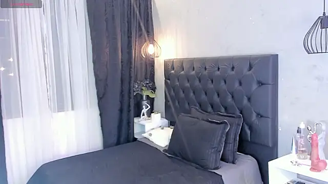 isabella nowa online show from 24, 3, 2026