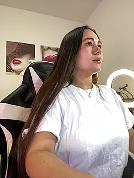 Snapshot of saray_mendozaa chatting on 7, 6, 2026 saray mendozaa online show from 7, 6, 2026