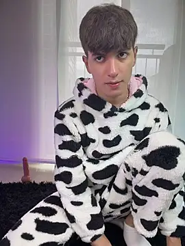 Naim TheKing online show from 8, 4, 2026