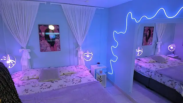 Snapshot of naomi_campell chatting on 10, 3, 2026 naomi campell online show from 10, 3, 2026