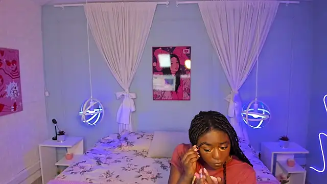 Snapshot of naomi_campell chatting on 16, 3, 2026 naomi campell online show from 16, 3, 2026