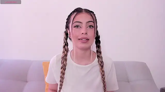 Fernanda aaaa online show from 12, 6, 2026