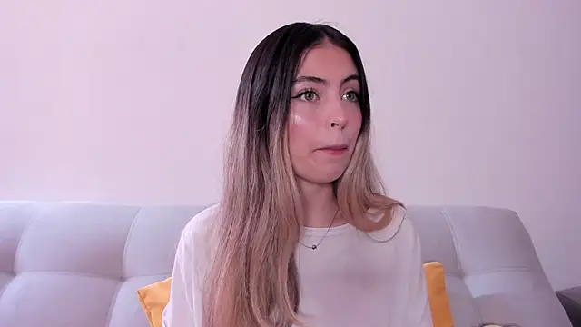 Fernanda aaaa online show from 22, 6, 2026