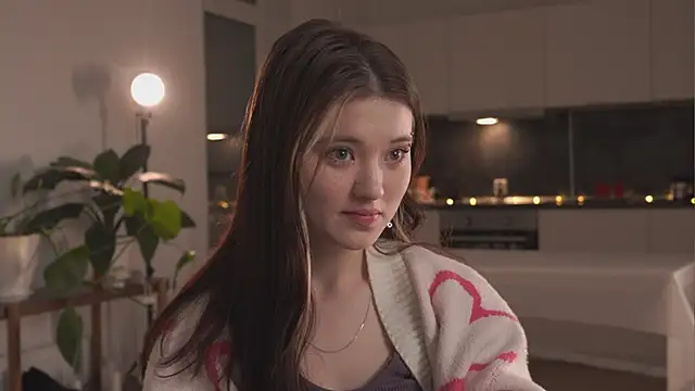 Snapshot of EleniRoeber chatting on 2, 2, 2026 EleniRoeber online show from 2, 2, 2026