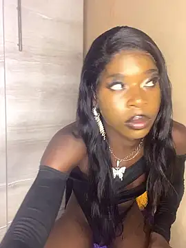 Chocolate Queenxx03 online show from 17, 1, 2026