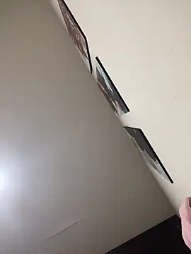 JuliaaVega online show from 15, 4, 2026