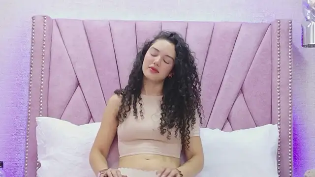 RoxanaAngel online show from 4, 2, 2026