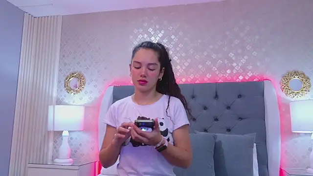 RoxanaAngel online show from 10, 2, 2026