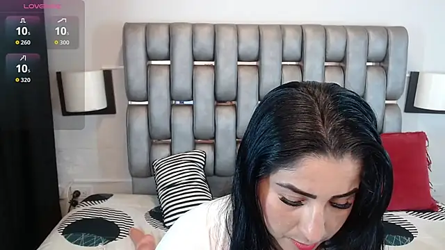 Snapshot of Miia_Rosee_ chatting on 21, 3, 2026 Miia Rosee online show from 21, 3, 2026