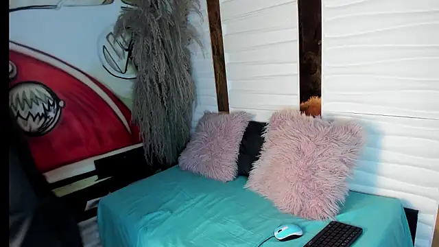 Mila toro online show from 2, 2, 2026