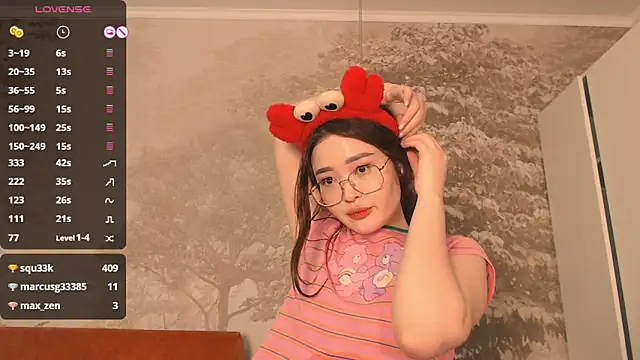 Hiaru Cutie online show from 26, 1, 2025