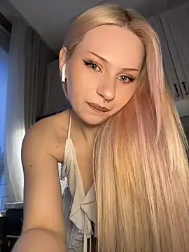 Snapshot of DayaFoxy chatting on 27, 4, 2026 DayaFoxy online show from 27, 4, 2026