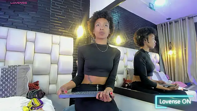 Snapshot of Afrodita_Greenn chatting on 20, 2, 2026 Afrodita Greenn online show from 20, 2, 2026