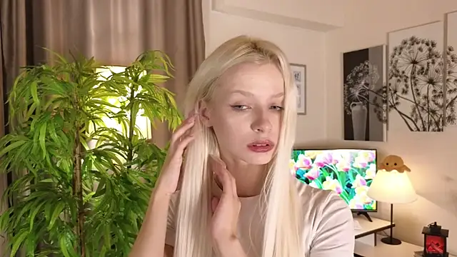 Naomi Demio online show from 5, 6, 2026