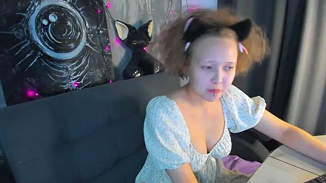 Senya Sol online show from 31, 3, 2026