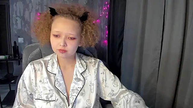 Snapshot of Senya_Sol chatting on 27, 6, 2026 Senya Sol online show from 27, 6, 2026