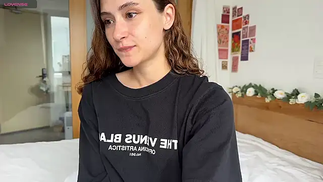 cutiemari online show from 9, 3, 2026