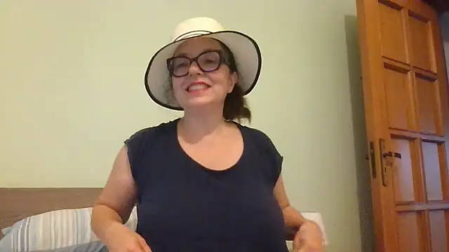 Miasexmilf online show from 7, 8, 2026