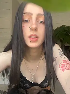 Snapshot of bellaxlauren chatting on 20, 4, 2026 bellaxlauren online show from 20, 4, 2026
