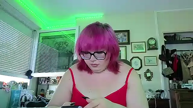 Snapshot of ProfaneHekate chatting on 3, 7, 2026 ProfaneHekate online show from 3, 7, 2026