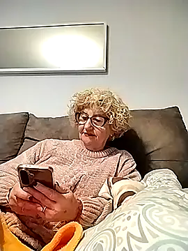 Snapshot of rosasuso chatting on 6, 4, 2026 rosasuso online show from 6, 4, 2026