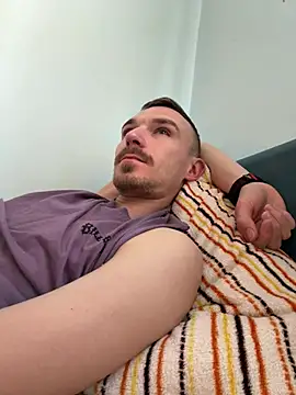 TheMaskShow online show from 25, 4, 2026