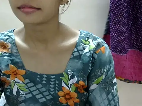 Snapshot of Kulsum_S chatting on 6, 7, 2026 Kulsum S online show from 6, 7, 2026