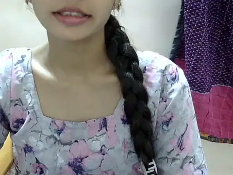 Snapshot of Kulsum_S chatting on 8, 7, 2026 Kulsum S online show from 8, 7, 2026