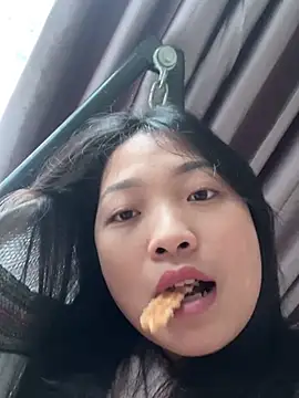 Snapshot of Lyn-be99 chatting on 6, 2, 2026 Lyn-be99 online show from 6, 2, 2026