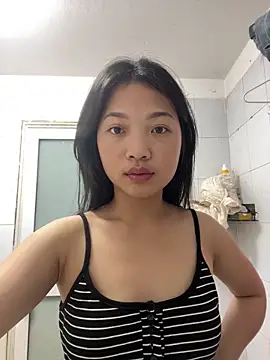 Snapshot of Lyn-be99 chatting on 2, 3, 2026 Lyn-be99 online show from 2, 3, 2026