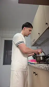 Massimo Fiore online show from 8, 2, 2026