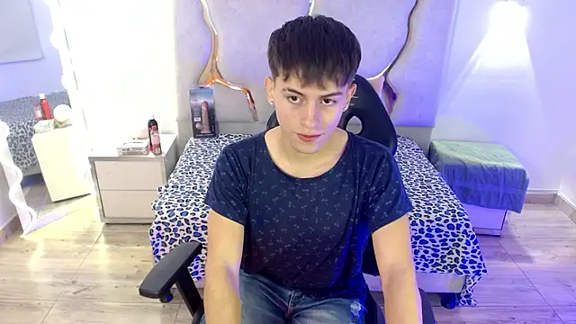 EVAN TAY online show from 7, 2, 2026