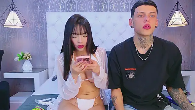 Snapshot of MadyAndEthan chatting on 21, 2, 2026 MadyAndEthan online show from 21, 2, 2026