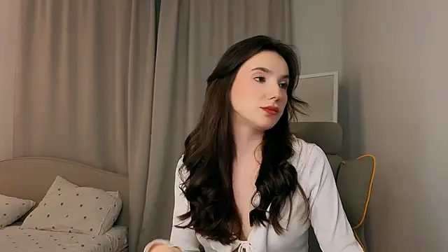 ssandralovin online show from 5, 4, 2026