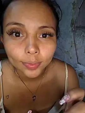 Daniela Cruz  online show from 10, 4, 2026