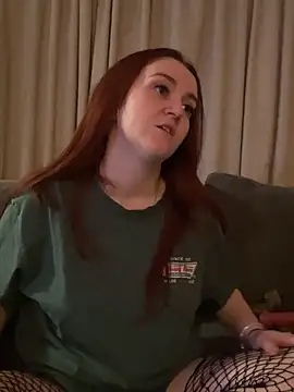 PoppySlut6999 online show from 8, 2, 2026