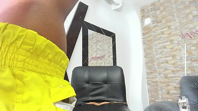 Snapshot of Rpoolrboy chatting on 15, 4, 2026 Rpoolrboy online show from 15, 4, 2026