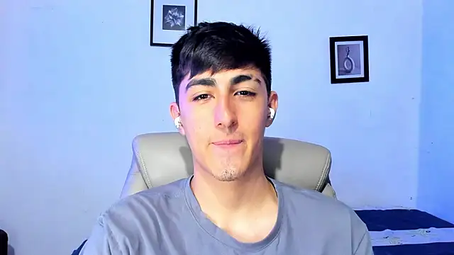 Snapshot of babyted272 chatting on 5, 2, 2026 babyted272 online show from 5, 2, 2026