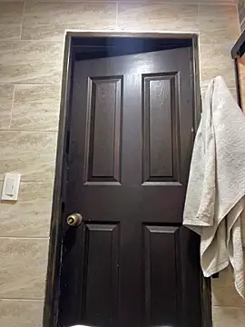 Maximuz1920 online show from 8, 4, 2026