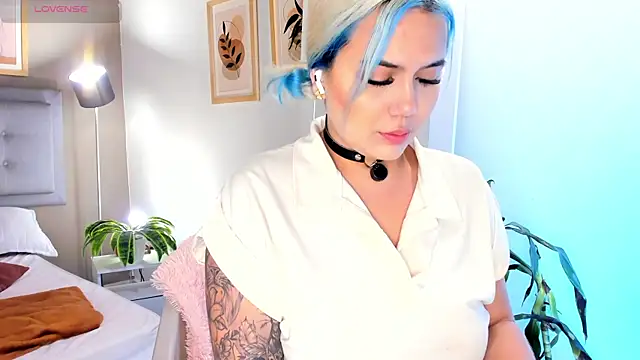 SalomeStorm  online show from 1, 4, 2026