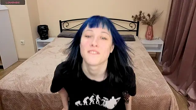 Sunny Girl X online show from 12, 4, 2026